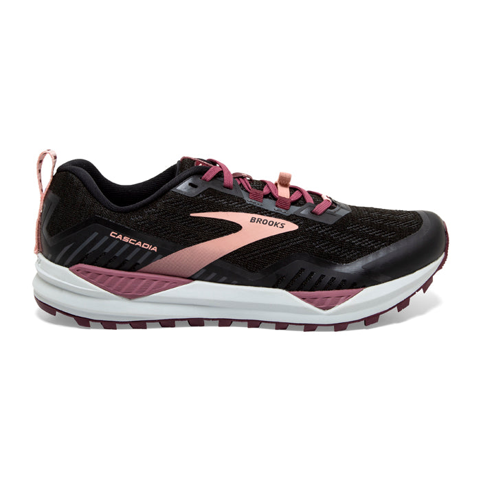 Women's Brooks Cascadia 15, Black/Coral Cloud, 7 B Medium